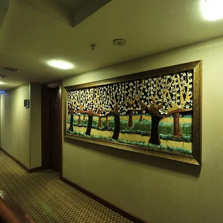 Hotel Golden