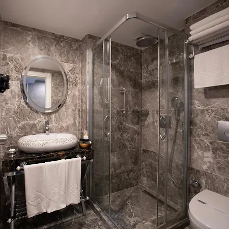 Hotel Golden 4*