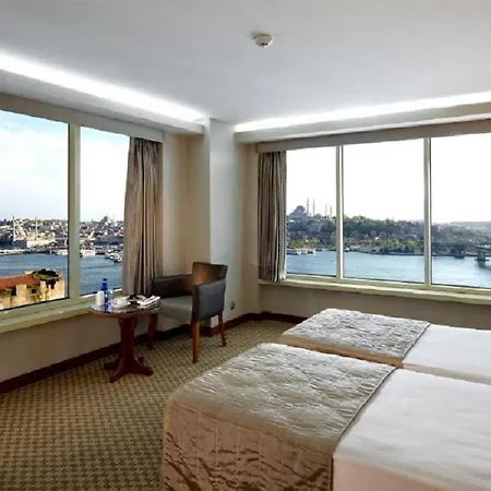 Golden Hotel