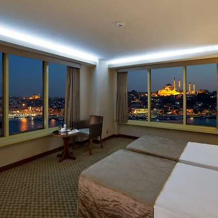 Hotel Golden 4*
