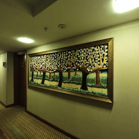 Golden Hotel 4*