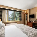 Golden Hotel